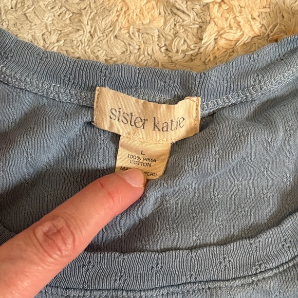 Elegant Blue Short Sleeve Women's Tee - Picture 3 of 3